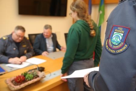 Podpis pogodbe JGS za občino Cerknica 04 Foto Ljubo Vukelič